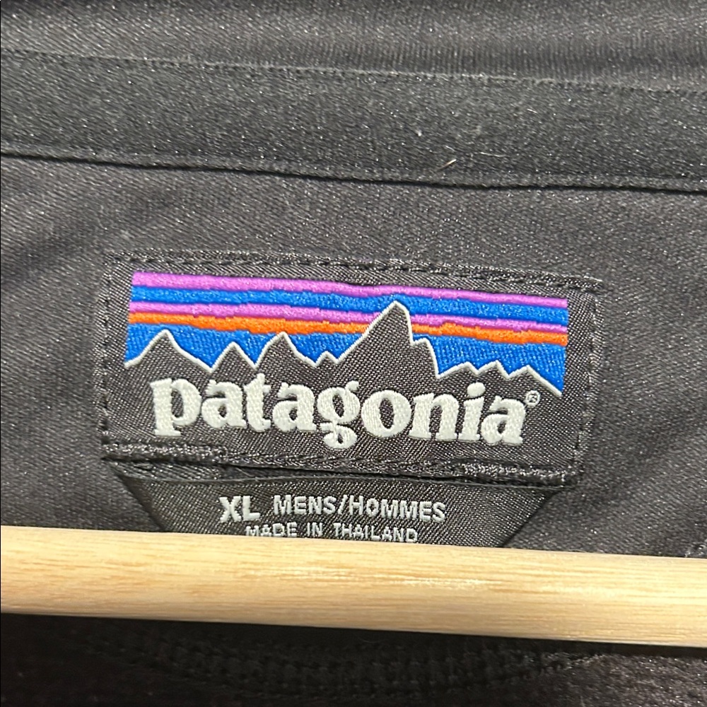 Patagonia Men's Black Fleece Sweater - Picture 2 of 5